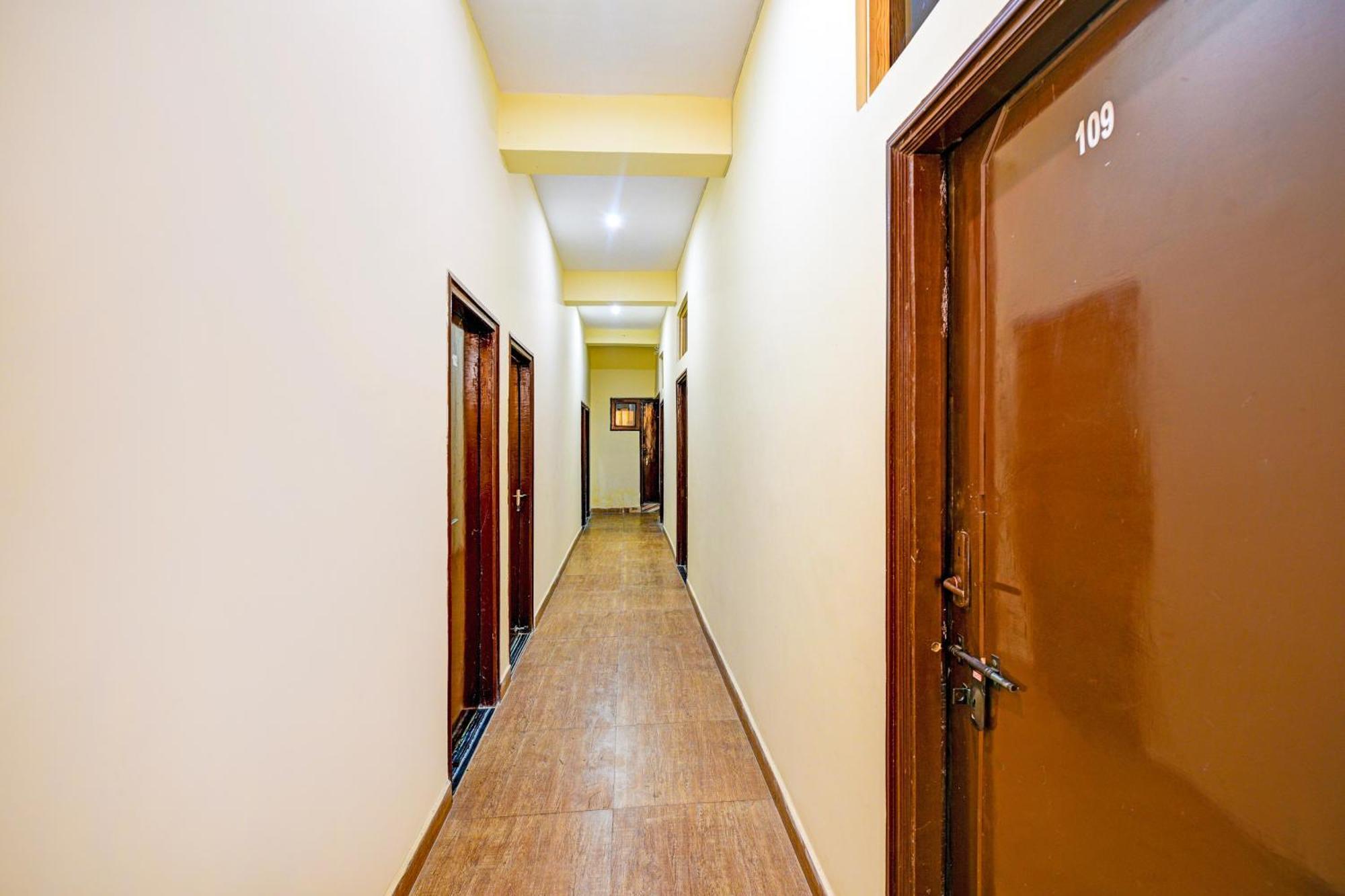 Hotel O Aj Star Hotel Faridabad Exterior photo