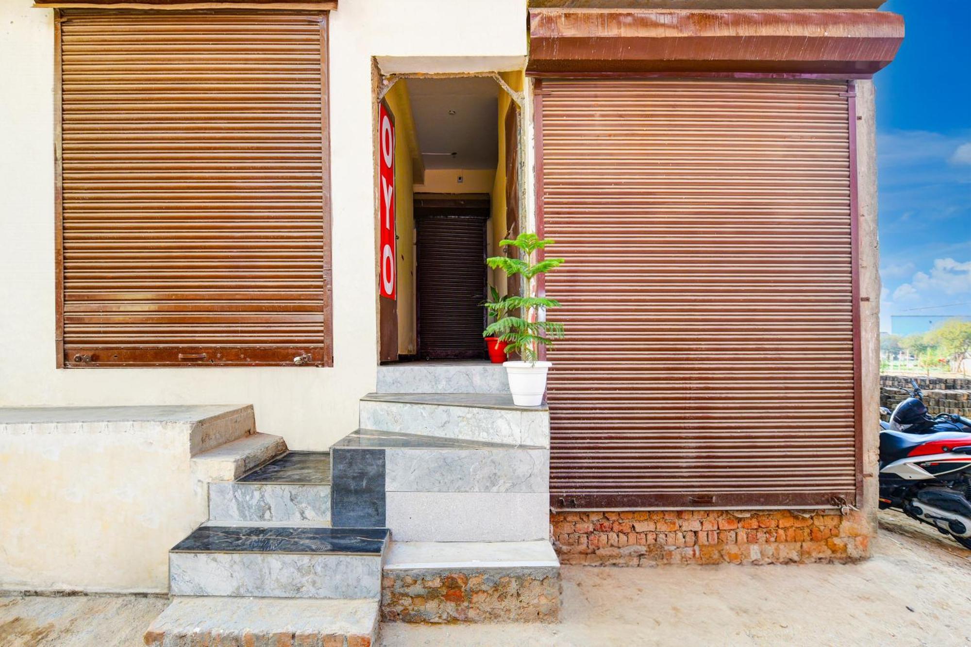 Hotel O Aj Star Hotel Faridabad Exterior photo